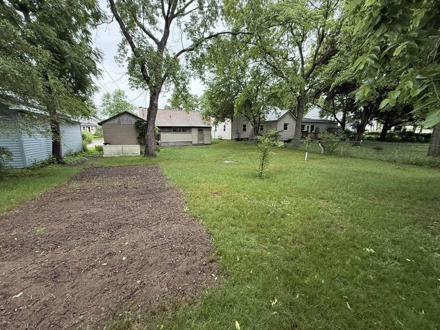 424 E Carroll Street, Portage, WI 53901