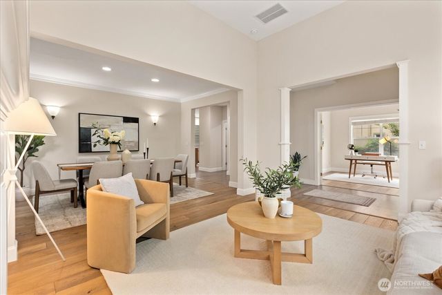 6592 127th Place SE, Bellevue, WA 98006