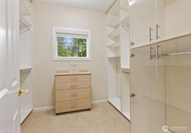 6592 127th Place SE, Bellevue, WA 98006