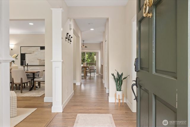 6592 127th Place SE, Bellevue, WA 98006