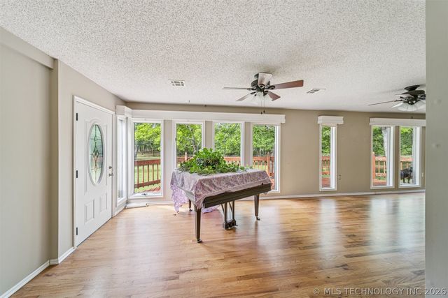 8300 S 193rd West Avenue, Sapulpa, OK 74066