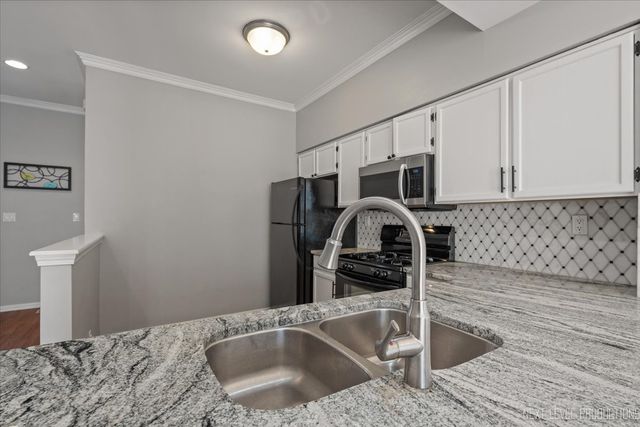 1441 Walnut Hill Avenue 0, St. Charles, IL 60174