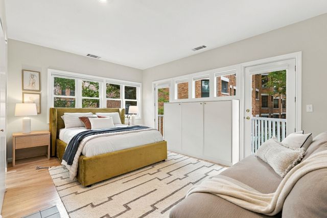 17 Frost St 17, Cambridge, MA 02140