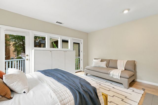 17 Frost St 17, Cambridge, MA 02140