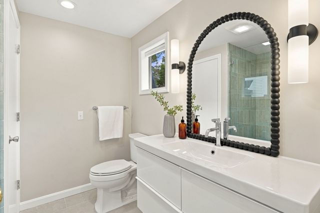 17 Frost St 17, Cambridge, MA 02140