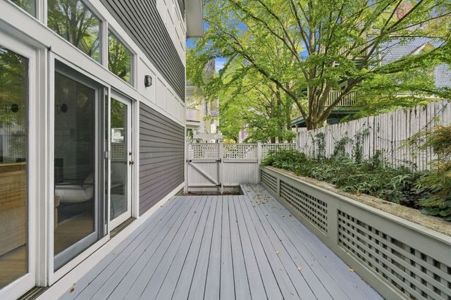 17 Frost St 17, Cambridge, MA 02140