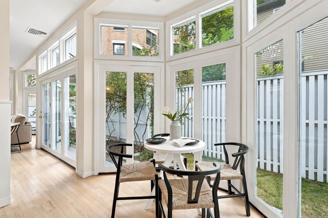 17 Frost St 17, Cambridge, MA 02140