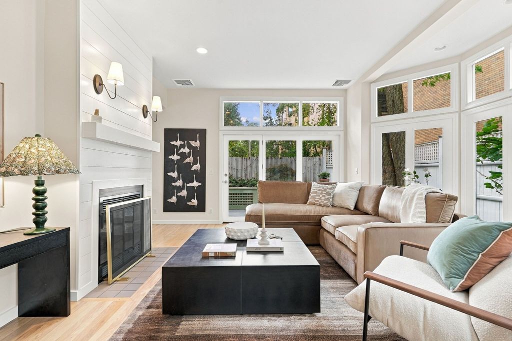 17 Frost St 17, Cambridge, MA 02140