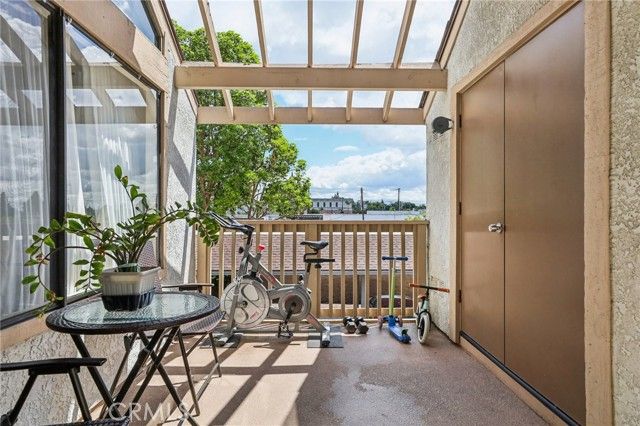 10601 Lakeside J, Garden Grove, CA 92840