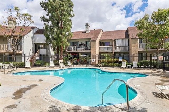 10601 Lakeside J, Garden Grove, CA 92840