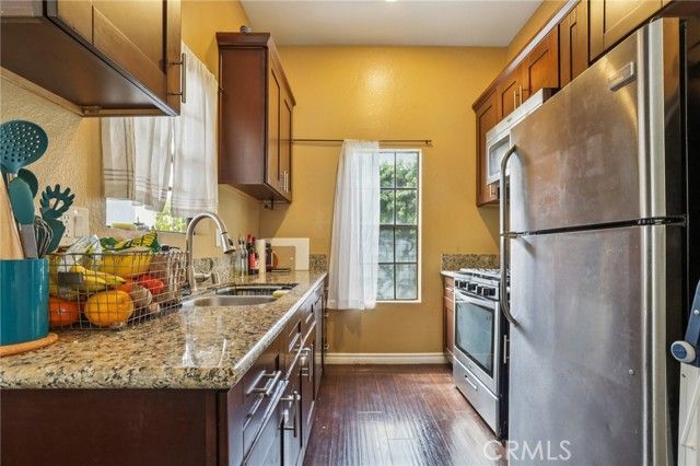 10601 Lakeside J, Garden Grove, CA 92840