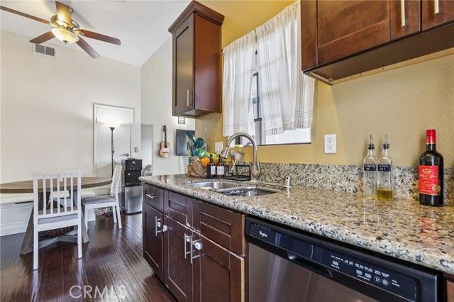 10601 Lakeside J, Garden Grove, CA 92840