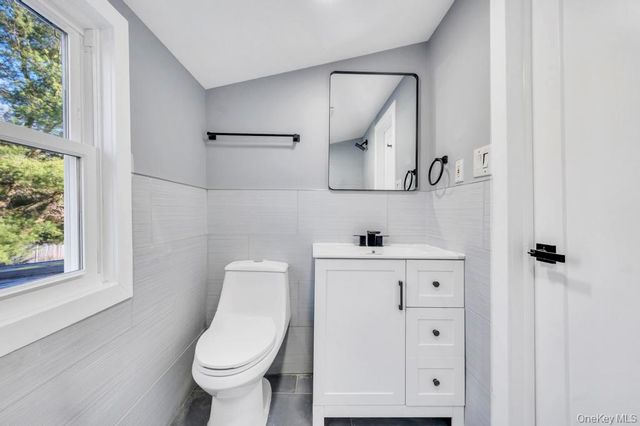 27 Landscape Drive, Wheatley Heights, NY 11798