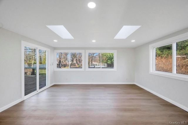 27 Landscape Drive, Wheatley Heights, NY 11798