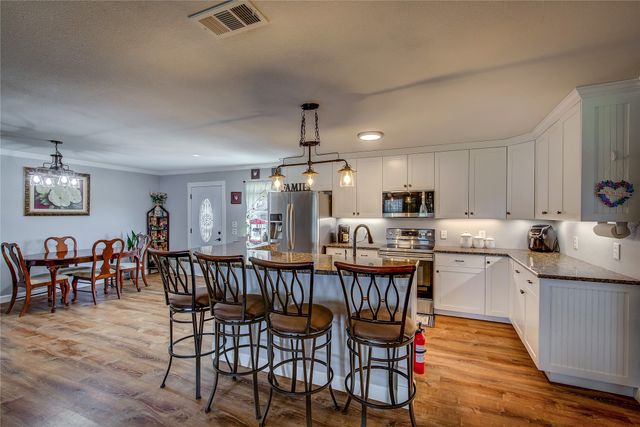 185 Seminole Trail, East Tawakoni, TX 75472