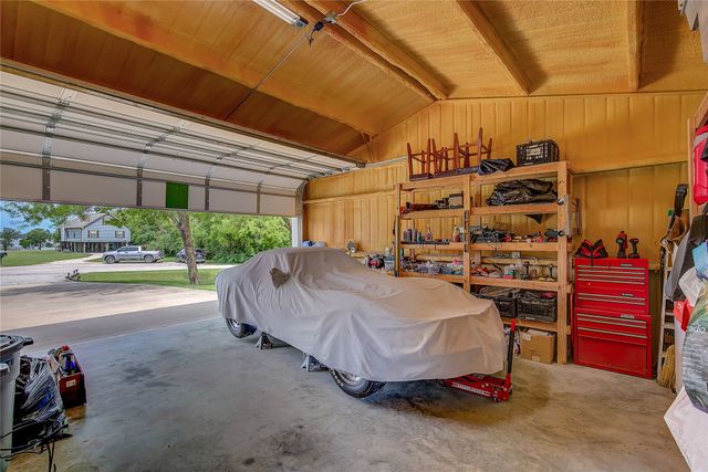 185 Seminole Trail, East Tawakoni, TX 75472