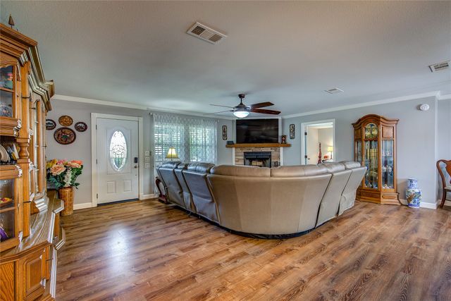 185 Seminole Trail, East Tawakoni, TX 75472