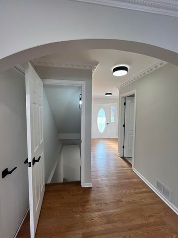 513 Trestle Court, Grayslake, IL 60030