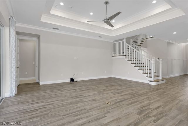 6482 WARWICK AVE, Naples, FL 34113