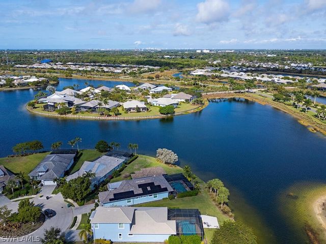 6482 WARWICK AVE, Naples, FL 34113