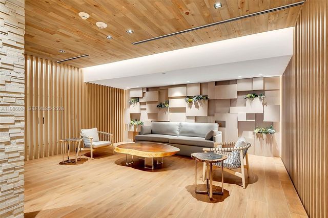 2301 Collins Ave 1512, Miami Beach, FL 33139