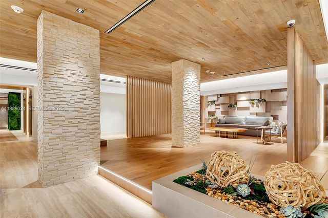 2301 Collins Ave 1512, Miami Beach, FL 33139