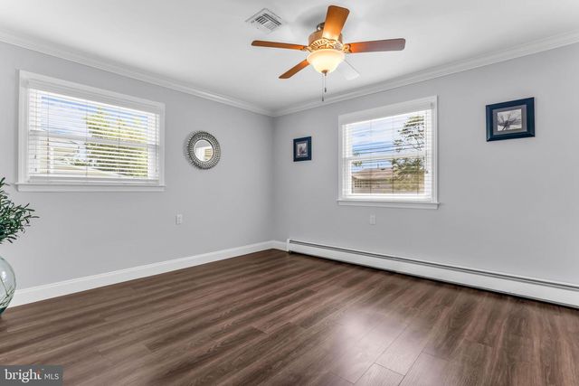 10 MIRADOR CT, Toms River, NJ 08757