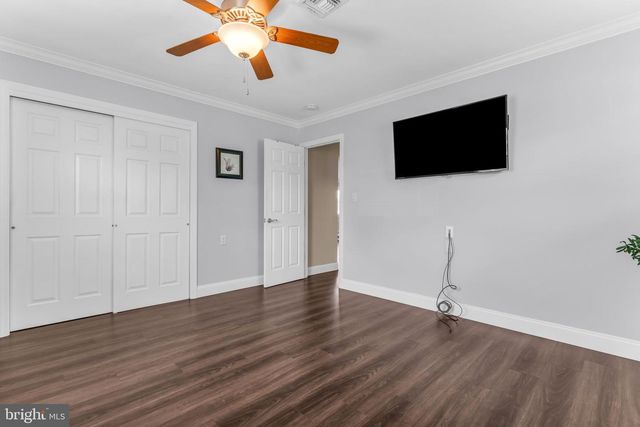 10 MIRADOR CT, Toms River, NJ 08757
