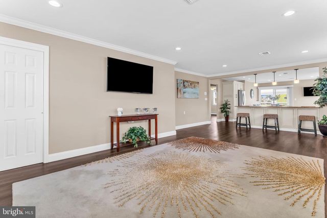 10 MIRADOR CT, Toms River, NJ 08757