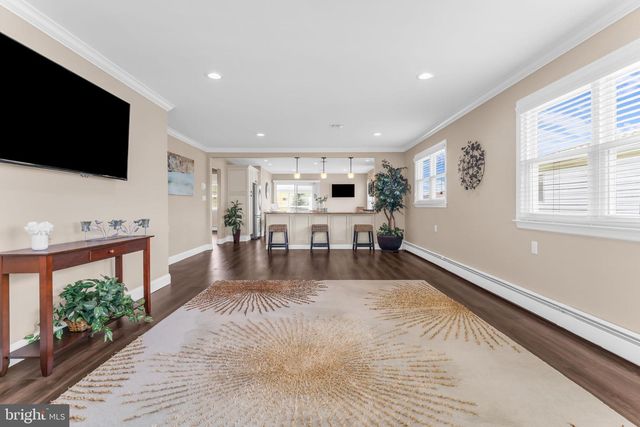 10 MIRADOR CT, Toms River, NJ 08757