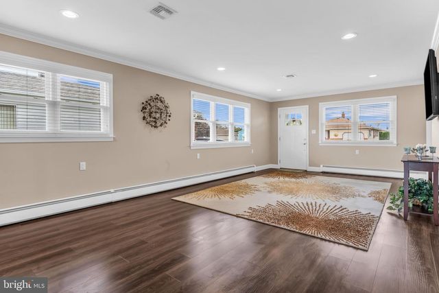 10 MIRADOR CT, Toms River, NJ 08757