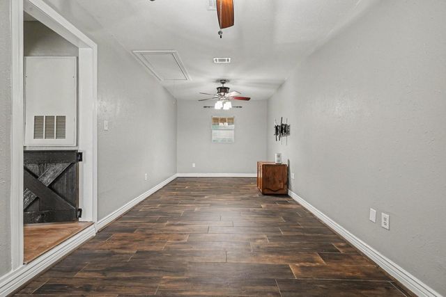 905 15th Ave N, Texas City, TX 77590