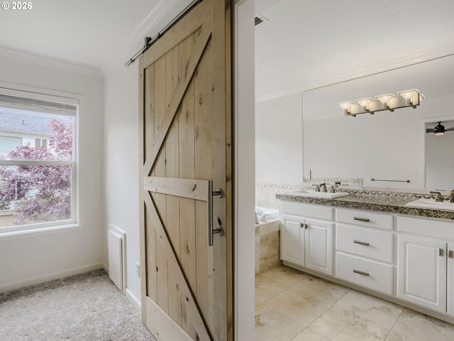 32099 Sw WILLAMETTE Way E, Wilsonville, OR 97070