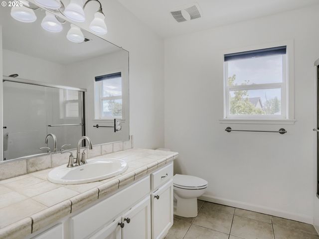 32099 Sw WILLAMETTE Way E, Wilsonville, OR 97070