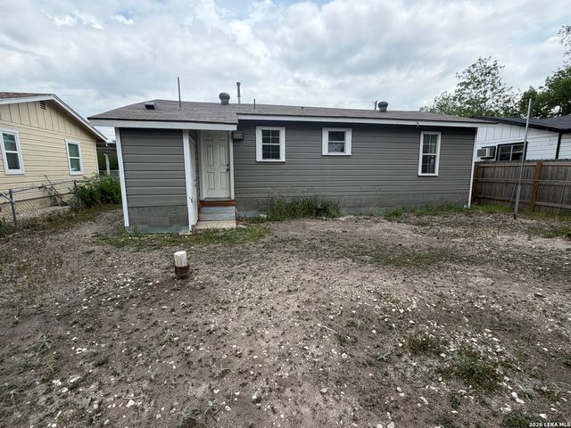 1515 Escalon, San Antonio, TX 78221