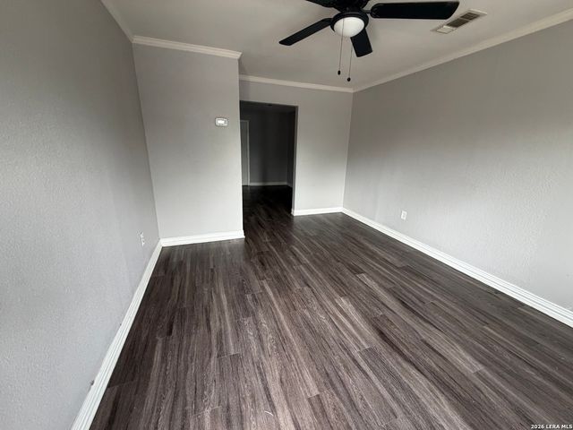 1515 Escalon, San Antonio, TX 78221