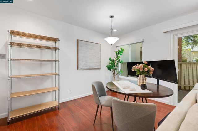 2724 Oak Rd 86, Walnut Creek, CA 94597