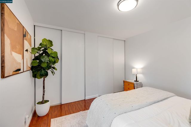 2724 Oak Rd 86, Walnut Creek, CA 94597