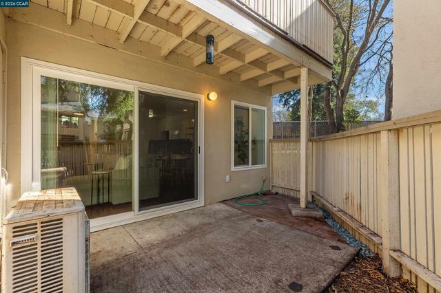 2724 Oak Rd 86, Walnut Creek, CA 94597