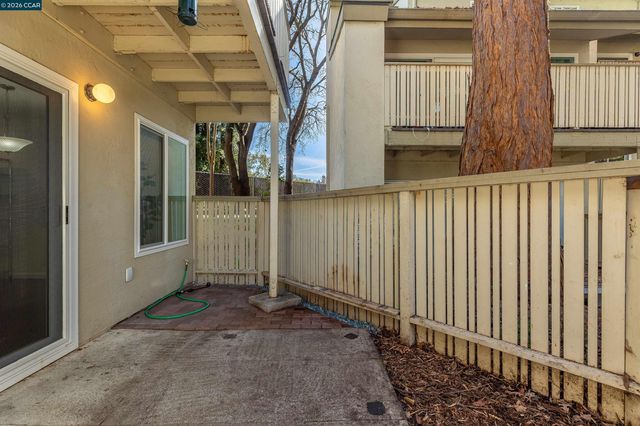 2724 Oak Rd 86, Walnut Creek, CA 94597