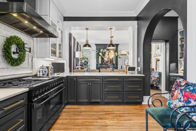 528 Prospect Avenue, Hot Springs, AR 71901