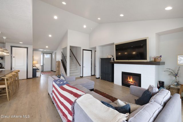 3366 N Cyprus Fox LOOP, Post Falls, ID 83854