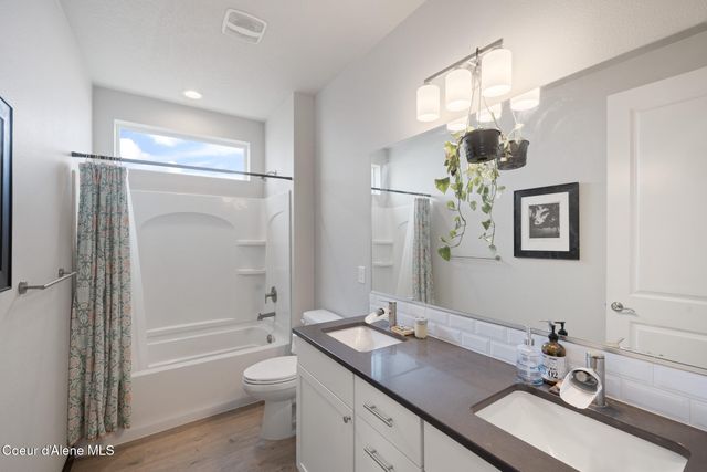 3366 N Cyprus Fox LOOP, Post Falls, ID 83854