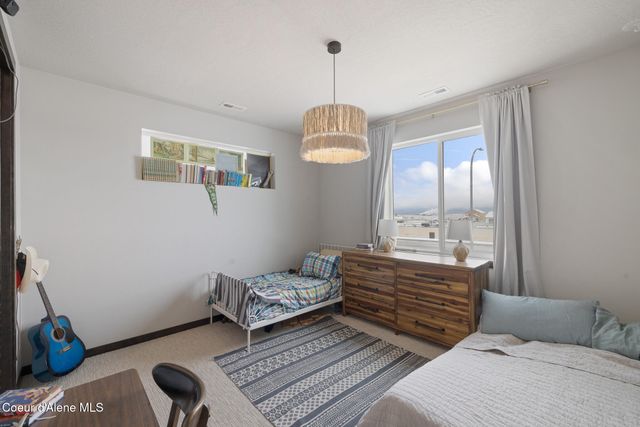 3366 N Cyprus Fox LOOP, Post Falls, ID 83854