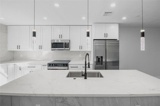 7200 ULMERTON ROAD C3, Largo, FL 33771