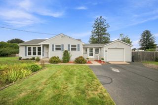 70 Crestwood, Chicopee, MA 01020