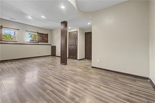 401 S Minter Road, Grain Valley, MO 64029
