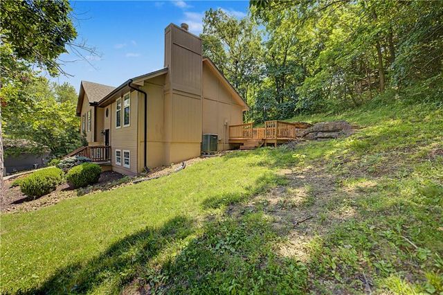 401 S Minter Road, Grain Valley, MO 64029
