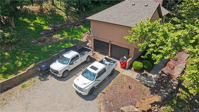 401 S Minter Road, Grain Valley, MO 64029