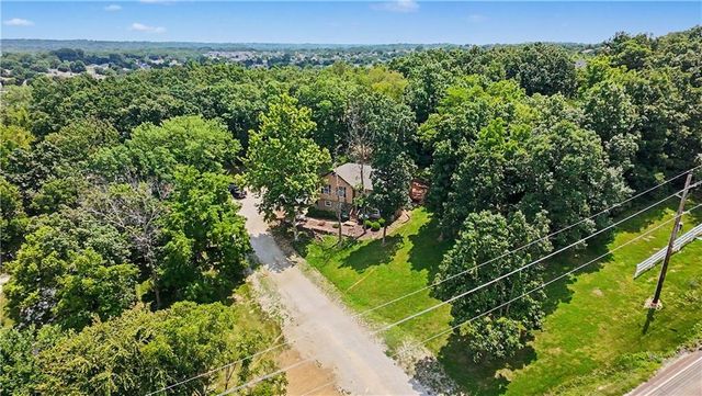 401 S Minter Road, Grain Valley, MO 64029